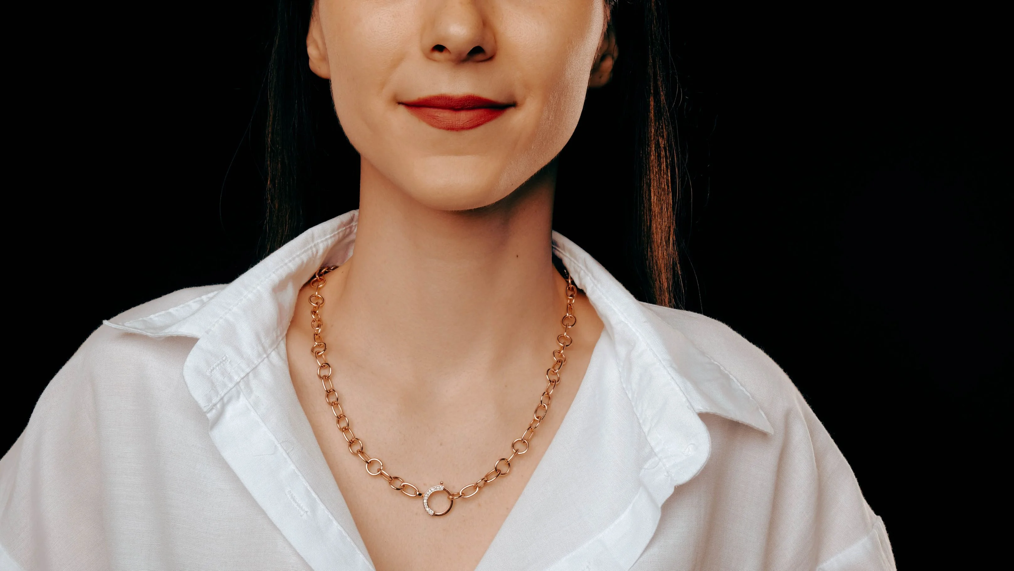 Why Sports Necklaces Are the Latest Trend in Activewear Style